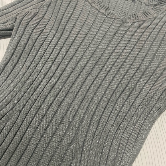Vintage Gray Ribbed Sweater - Picture 2 of 2